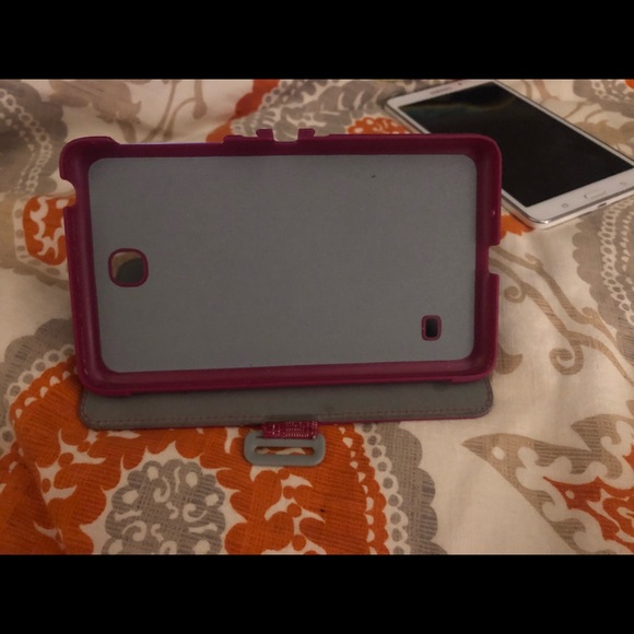 Samsung Tablet - Picture 8 of 8